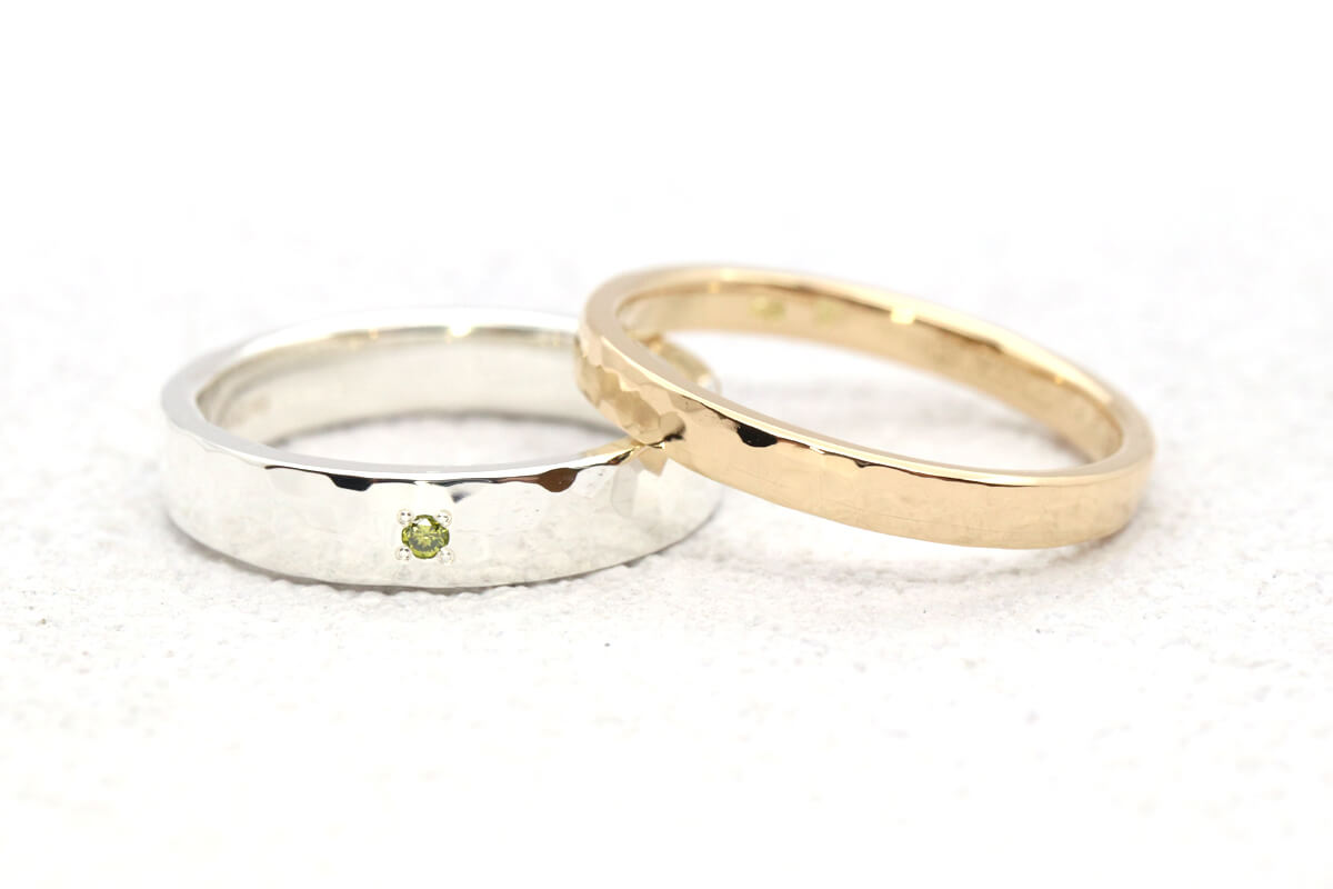 【お客様の声】テクスチャはお揃い、好きな素材で作る結婚指輪