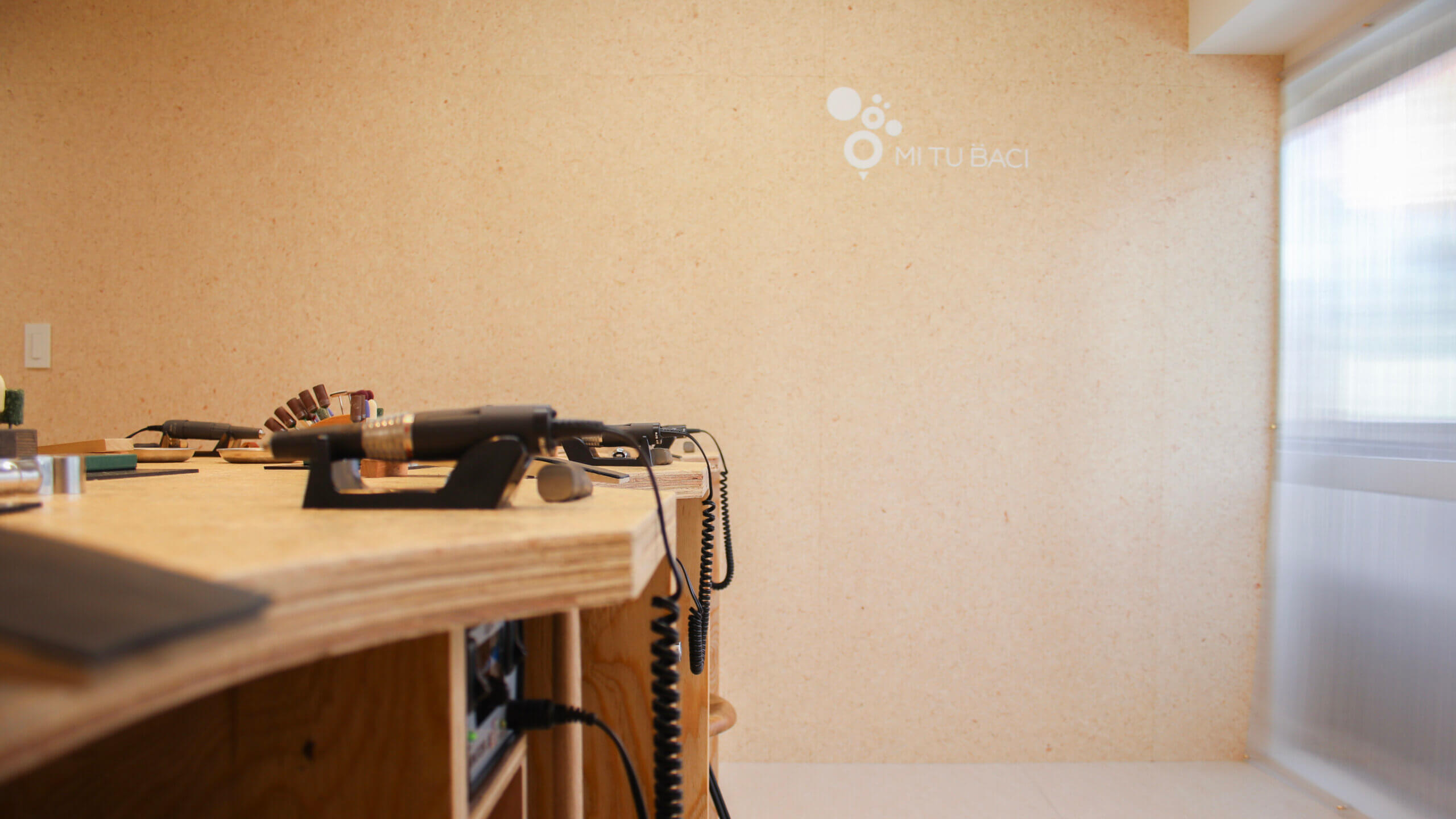 結婚指輪・婚約指輪を個室で手作り！グループ貸切、お子様連れ、お一人様、LGBTのカップルの皆様にもご好評いただいている個室のご案内