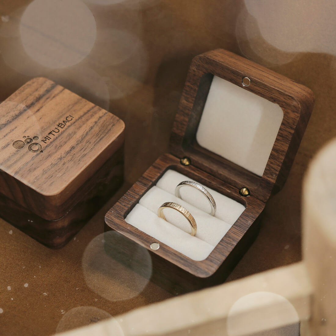 クリスマスに登場！星のように輝くダイヤモンド☆ジュエリークロスもプレゼント